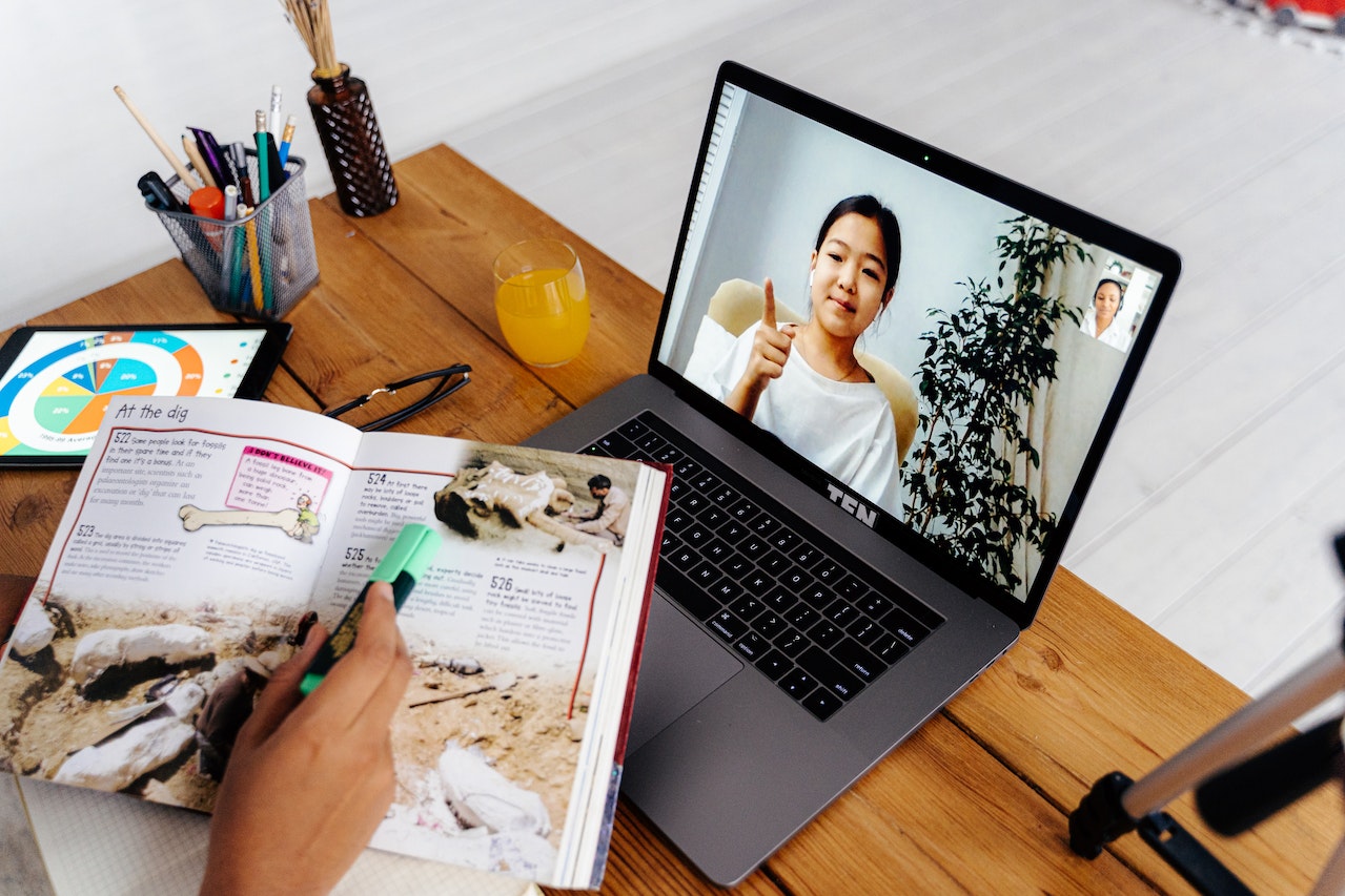 Online Homeschooling in the UK: Thomas Keith Independent School Leading the Way 1 kids learning 13
