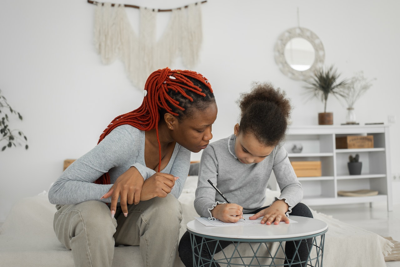 Online Sixth-Form Application Benefits 1 kids learning 7